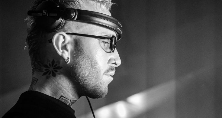 farra on the beach wade - las rocas